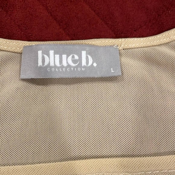 Long-sleeved blouse, ría stones and different types of pearls. From Blue B. - Picture 2 of 6